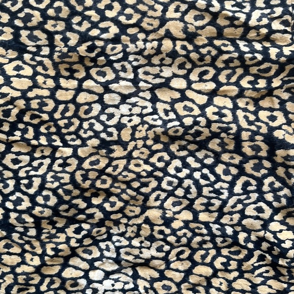 TOPSHOP Cropped Leopard Print Blouse - Picture 4 of 7